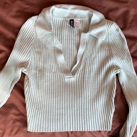 Mint green collared long sleeve - Picture 4 of 8